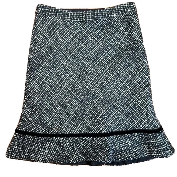 Gap Wool Blend Tweed Flounce Hem Skirt - Picture 2 of 6